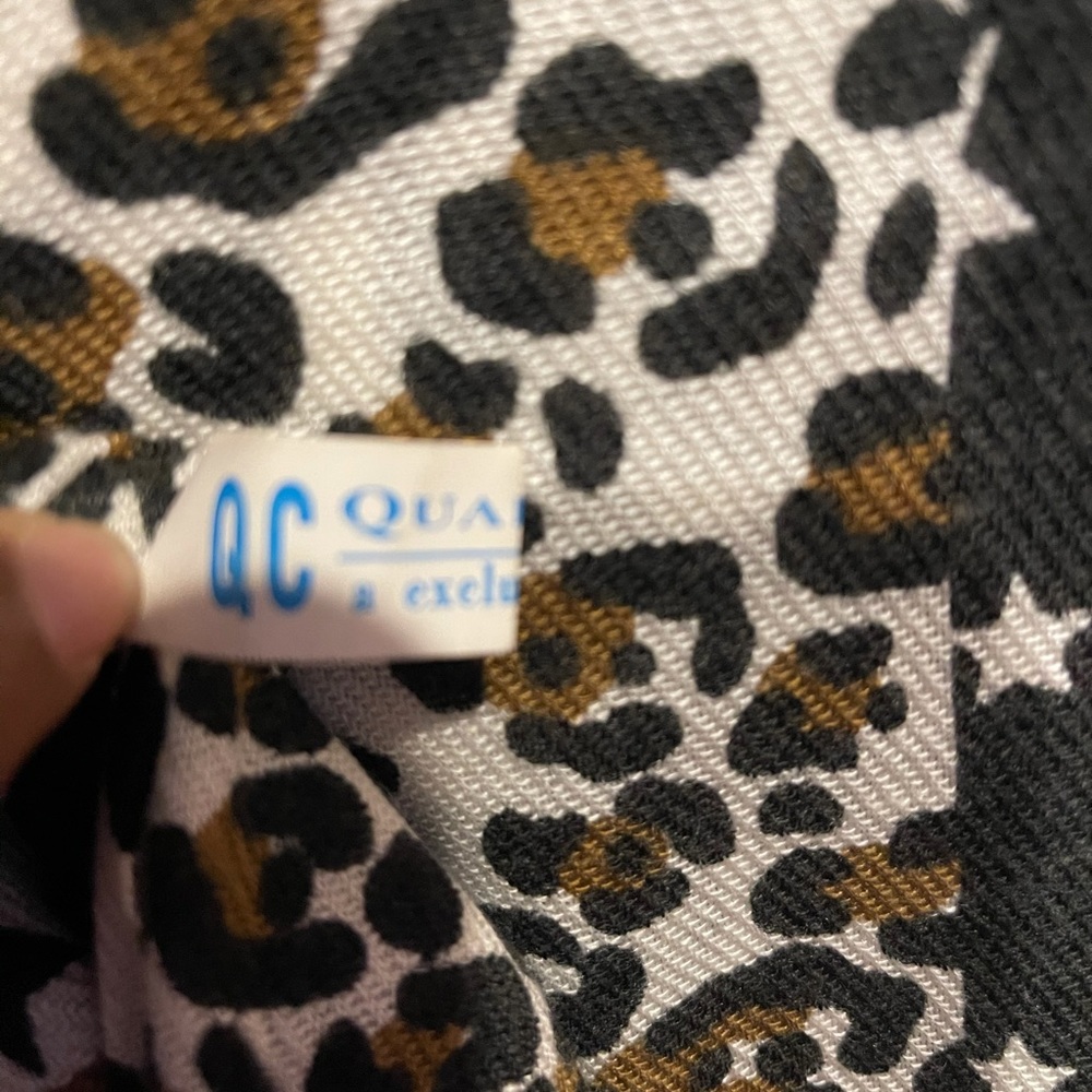 Nice shawl black & white printed
